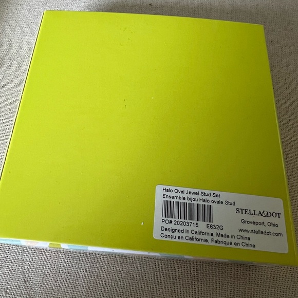 STELLA&DOT Halo Candy Oval stud earring set, gold/green/red - Picture 5 of 6